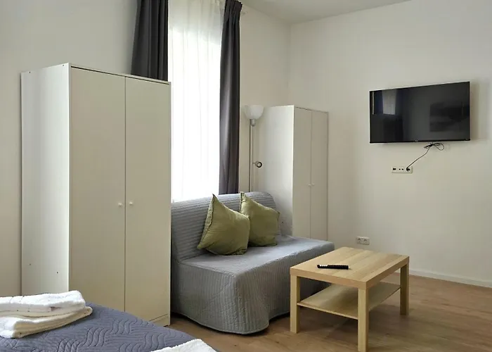 Apartments Schwandorf מלון דירות
